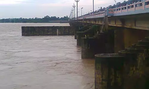 दामोदर जीर्णोद्धार से उदयनारायणपुर बाढ़ मुक्त दामोदर जीर्णोद्धार से उदयनारायणपुर बाढ़ मुक्त