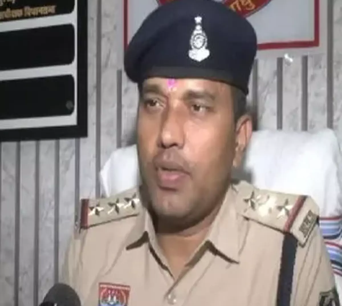 रायपुर : देवर ने की भाभी की हत्या की कोशिश, चाकू मारा रायपुर : देवर ने की भाभी की हत्या की कोशिश, चाकू मारा