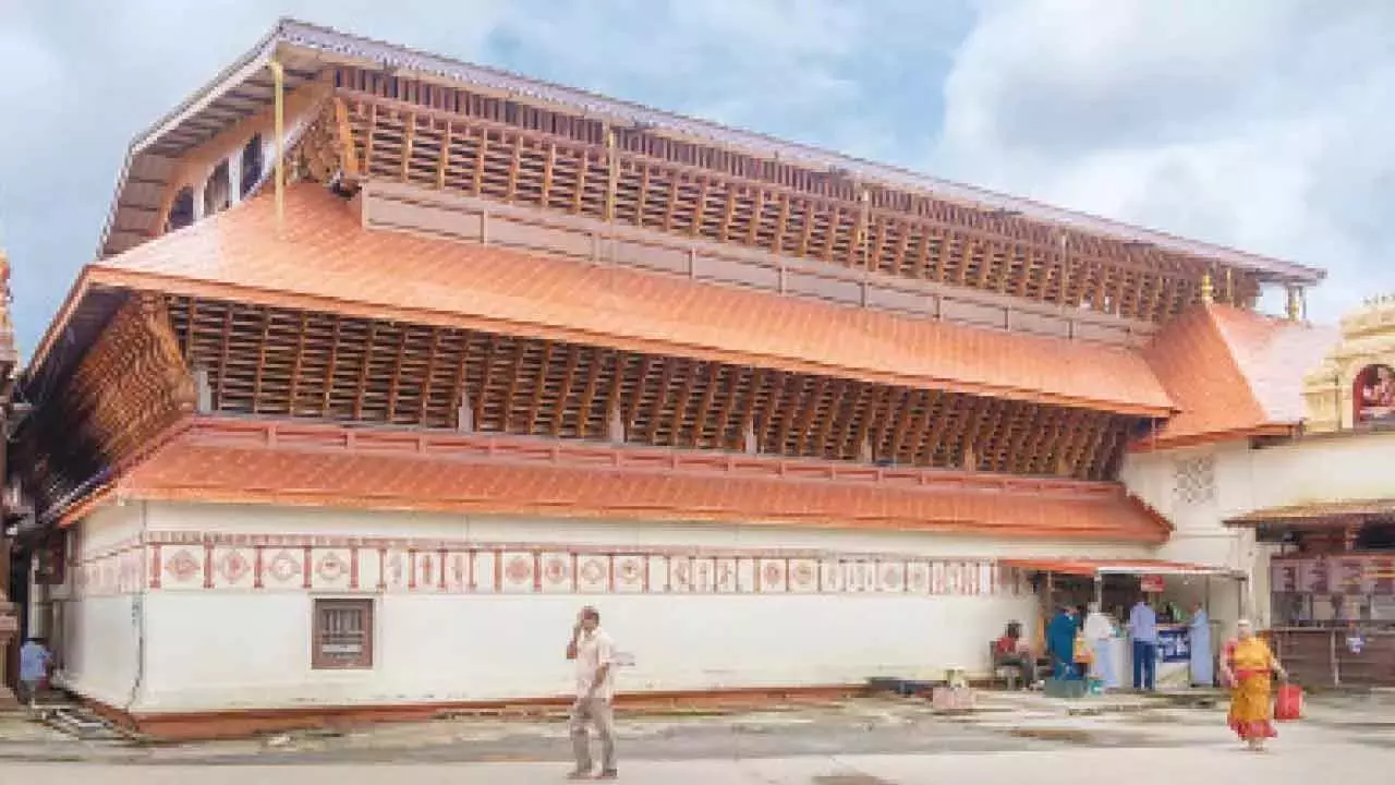 पुनर्निर्मित छत: Udupi के कृष्ण मठ को यली संरचना से सजाया जाएगा पुनर्निर्मित छत: Udupi के कृष्ण मठ को यली संरचना से सजाया जाएगा