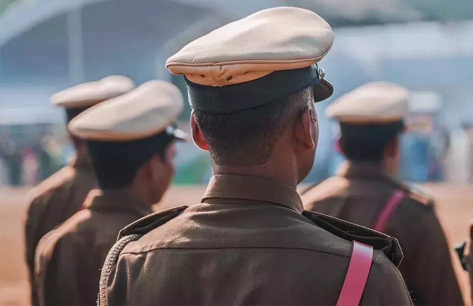 Ghaziabad: मानव तस्करी पर पुलिस का बड़ा एक्शन Ghaziabad: मानव तस्करी पर पुलिस का बड़ा एक्शन