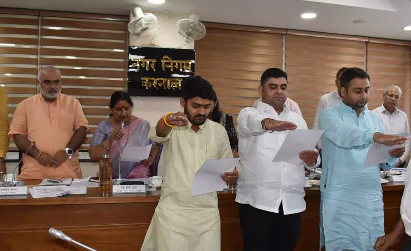अधिकारियों को करनाल नगर निगम सदन द्वारा पारित कार्यों को प्राथमिकता देने के निर्देश अधिकारियों को करनाल नगर निगम सदन द्वारा पारित कार्यों को प्राथमिकता देने के निर्देश