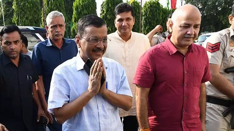 Delhi: फांसी घर को लेकर अरविंद केजरीवाल, मनीष सिसौदिया निशाने पर Delhi: फांसी घर को लेकर अरविंद केजरीवाल, मनीष सिसौदिया निशाने पर