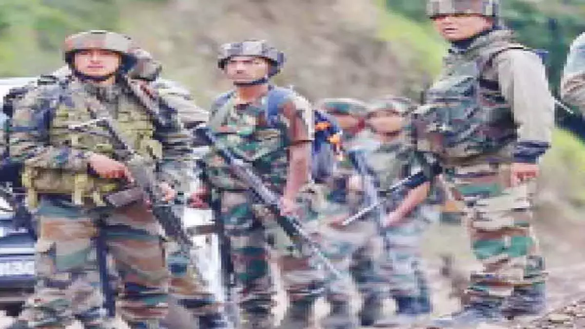 कुलगाम में आतंकवाद विरोधी अभियान के बीच स्थानीय लोगों ने की पुनर्वास की मांग: 7 दिनों से नींद नहीं आई कुलगाम में आतंकवाद विरोधी अभियान के बीच स्थानीय लोगों ने की पुनर्वास की मांग: 7 दिनों से नींद नहीं आई