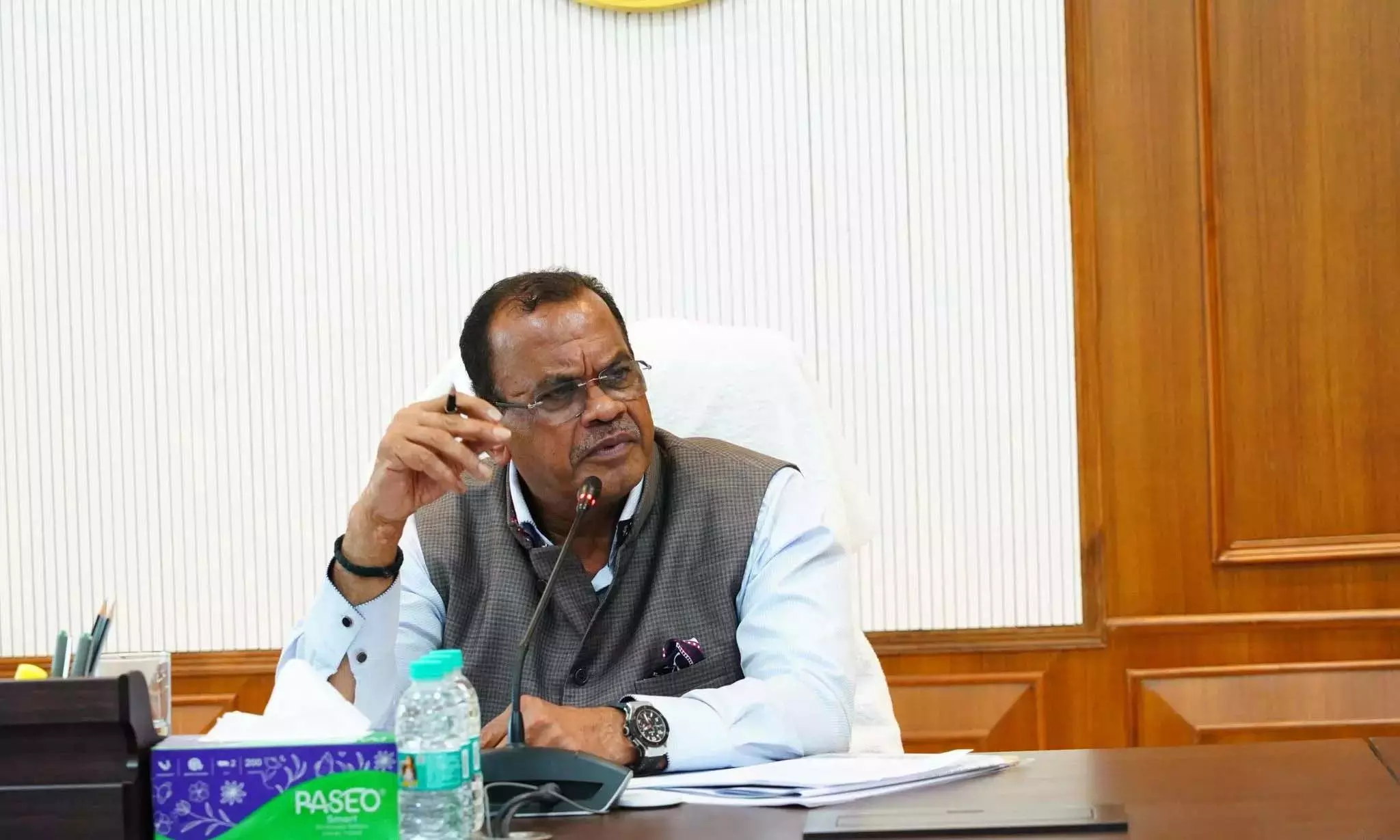Telangana में सड़क परियोजनाओं को गति देने के लिए टास्क फोर्स समिति Telangana में सड़क परियोजनाओं को गति देने के लिए टास्क फोर्स समिति