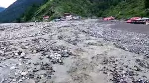 उत्तरकाशी में अचानक बाढ़, 70 लोगों को बचाया, 50 से अधिक लापता: सेना उत्तरकाशी में अचानक बाढ़, 70 लोगों को बचाया, 50 से अधिक लापता: सेना