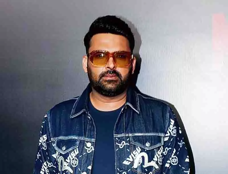Canada में कपिल शर्मा के कैफे पर फिर गोलीबारी Canada में कपिल शर्मा के कैफे पर फिर गोलीबारी