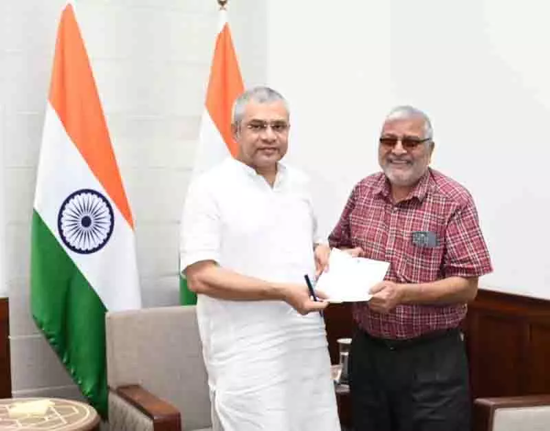 रेल मंत्री से मिले MP धर्मवीरा गांधी, जनशताब्दी या वंदे भारत को वाया पटियाला डायवर्ट करने के प्रस्ताव पर चर्चा रेल मंत्री से मिले MP धर्मवीरा गांधी, जनशताब्दी या वंदे भारत को वाया पटियाला डायवर्ट करने के प्रस्ताव पर चर्चा