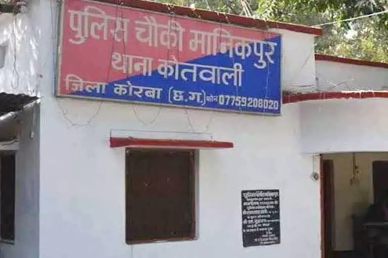 सौतेले पिता का दरिंदा अवतार, बेटी के साथ किया बलात्कार सौतेले पिता का दरिंदा अवतार, बेटी के साथ किया बलात्कार