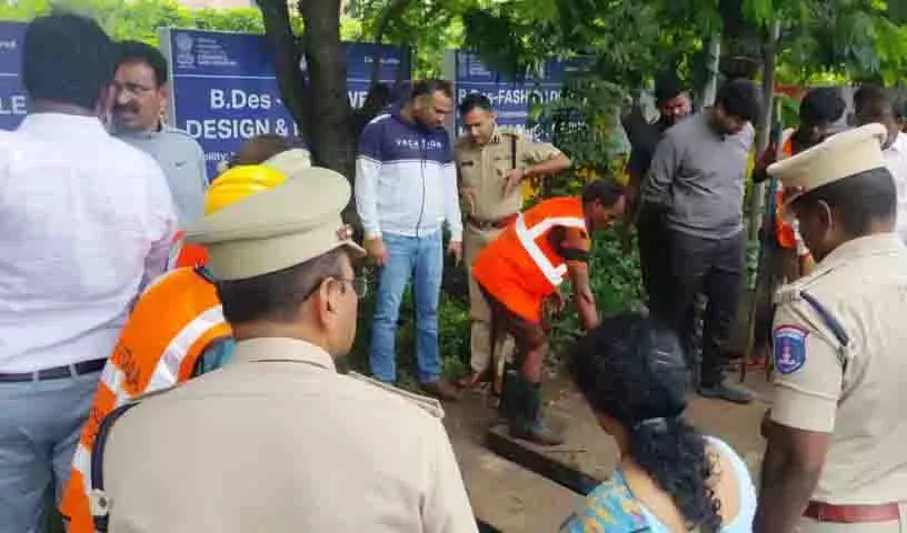 GHMC ने हैदराबाद में बारिश के बाद राहत कार्य तेजी से शुरू किया GHMC ने हैदराबाद में बारिश के बाद राहत कार्य तेजी से शुरू किया