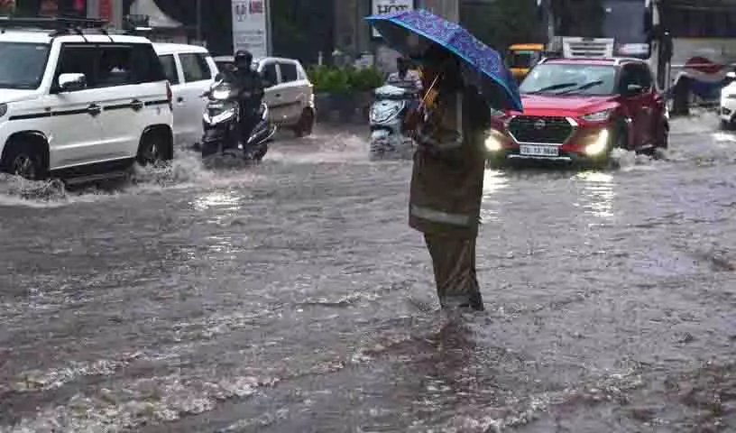 Cyberabad ट्रैफिक पुलिस ने मौसम संबंधी सलाह जारी की Cyberabad ट्रैफिक पुलिस ने मौसम संबंधी सलाह जारी की