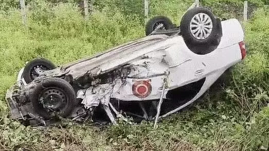 इंदौर-बेटमा रोड पर ट्रक ने पुलिस वाहन को टक्कर मारी, अधिकारी हुए घायल इंदौर-बेटमा रोड पर ट्रक ने पुलिस वाहन को टक्कर मारी, अधिकारी हुए घायल
