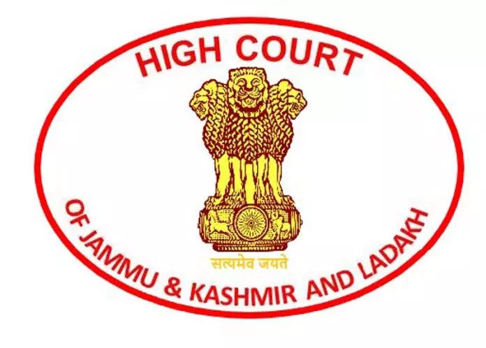 महिला अधिकारी की पदोन्नति को गलत तरीके से खारिज करने पर HC ने पुलिस मुख्यालय की आलोचना की महिला अधिकारी की पदोन्नति को गलत तरीके से खारिज करने पर HC ने पुलिस मुख्यालय की आलोचना की