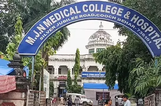 तृणमूल पर दिनहाटा में भाजपा कार्यकर्ताओं के घरों में तोड़फोड़ का आरोप तृणमूल पर दिनहाटा में भाजपा कार्यकर्ताओं के घरों में तोड़फोड़ का आरोप