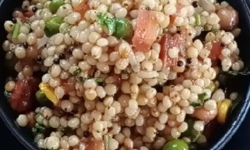 Jowar Upma: इस स्वास्थ्यवर्धक व्यंजन से करें अपनी सुबह की शुरुआत Jowar Upma: इस स्वास्थ्यवर्धक व्यंजन से करें अपनी सुबह की शुरुआत