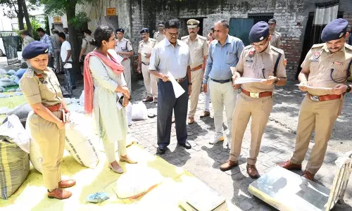 Karnal : नशा निवारण समिति ने जब्त नशीले पदार्थों को नष्ट किया