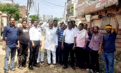 Pratapgarh: फ्लाईओवर निर्माण से जनता परेशान, कांग्रेस करेगी आंदोलन