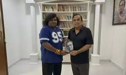 योगी बाबू करेंगे तेलुगु में डेब्यू योगी बाबू करेंगे तेलुगु में डेब्यू