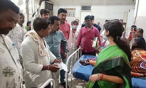 Bidar : ब्रिम्स के अधिकारियों को जिला मजिस्ट्रेट ने लगाई फटकार Bidar : ब्रिम्स के अधिकारियों को जिला मजिस्ट्रेट ने लगाई फटकार