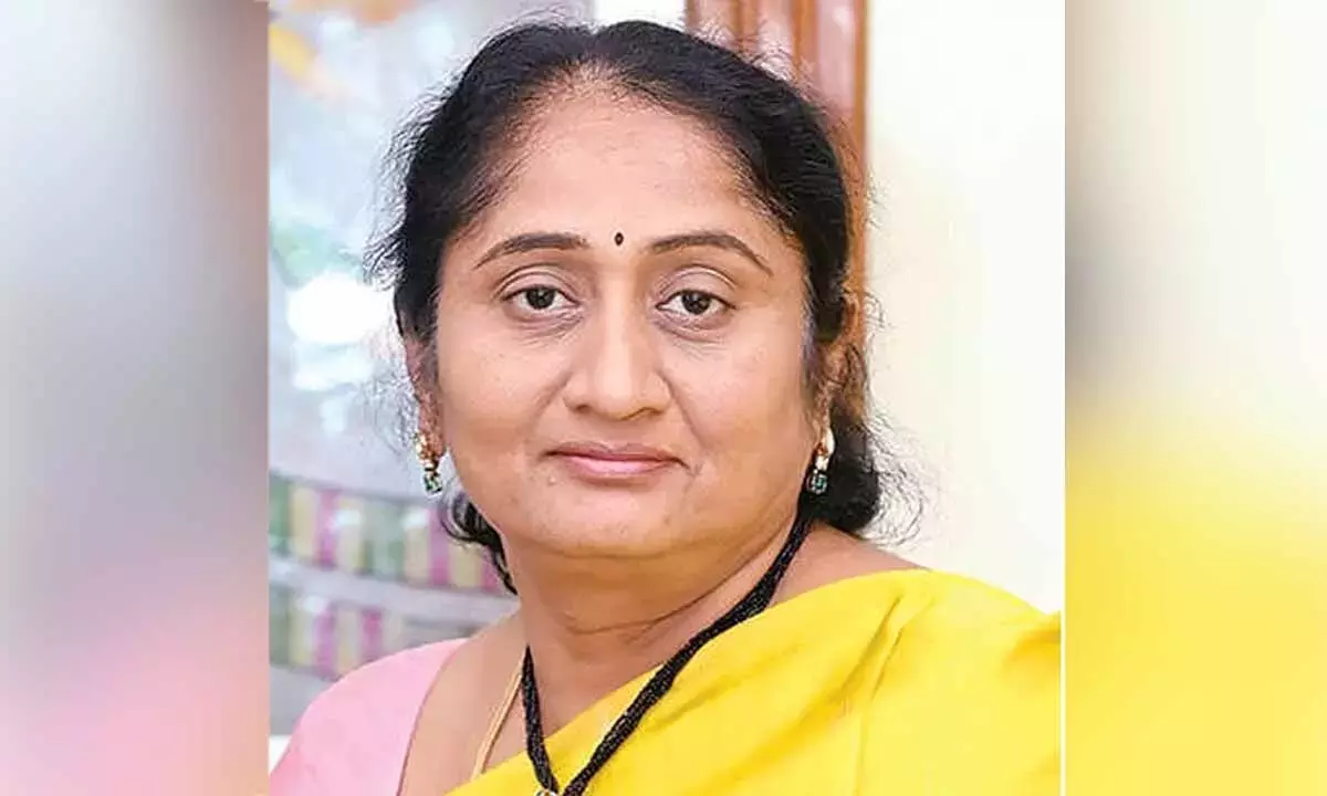 चंद्रबाबू शासन बुनकरों की सुरक्षा की गारंटी देता है: सविता