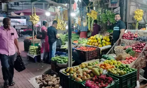 Kerala : सब्जियों की कीमतें आसमान छू रही Kerala : सब्जियों की कीमतें आसमान छू रही