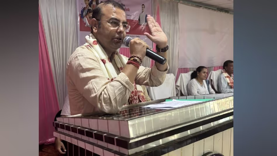 Assam : क्षेत्रों में मूल निवासियों के हितों के खिलाफ साजिश रचने का आरोप लगाया Assam : क्षेत्रों में मूल निवासियों के हितों के खिलाफ साजिश रचने का आरोप लगाया