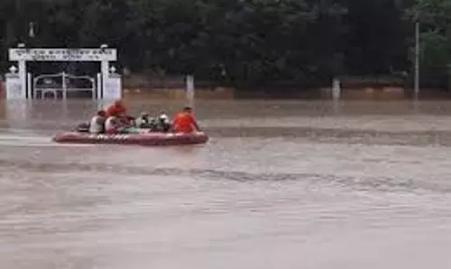 Ballia: खतरे के निशान से ऊपर बह रही गंगा और घाघरा