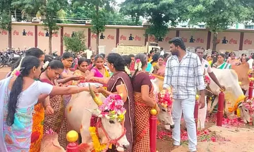 धम्ममपट्टी शिव मंदिर में को पूजा में महिलाओं ने भाग लिया धम्ममपट्टी शिव मंदिर में को पूजा में महिलाओं ने भाग लिया