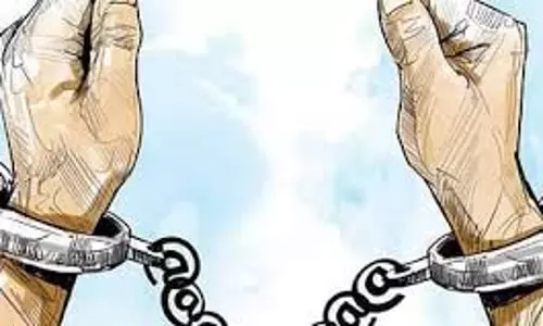 Haridwar: पुलिस ने डकैती और चोरी के आरोपी को किया गिरफ्तार