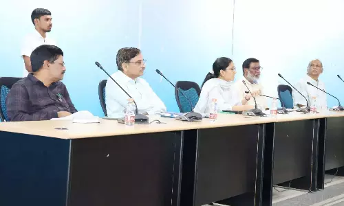 Telangana: कारखानों के अधिकारियों को सुरक्षा जांच तेज करने का निर्देश Telangana: कारखानों के अधिकारियों को सुरक्षा जांच तेज करने का निर्देश