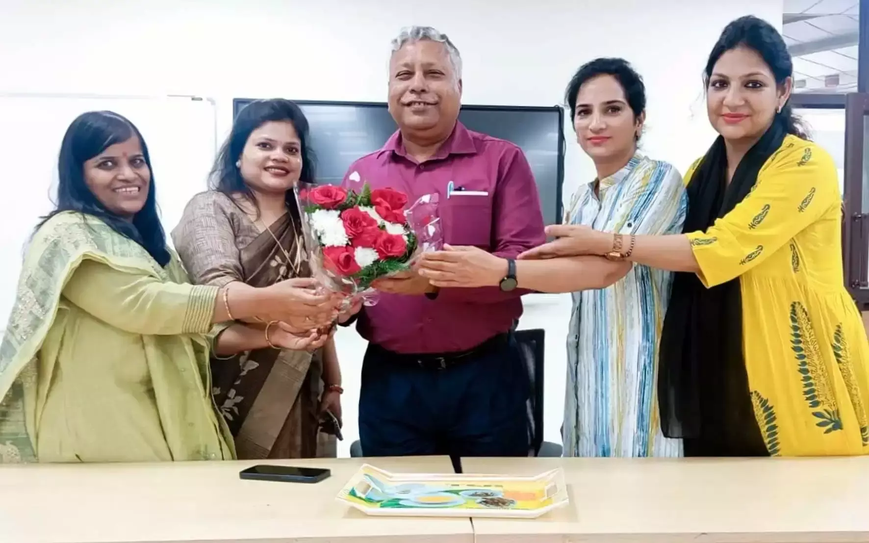 Hisar: गुरु जम्भेश्वर विश्वविद्यालय में अंग्रेजी और विदेशी भाषाओं पर संगोष्ठी