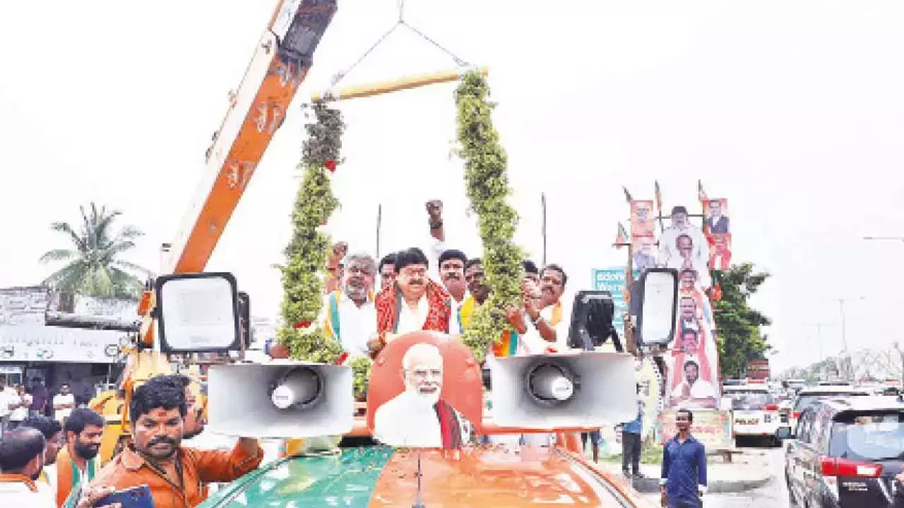 रामचंदर राव ने हथकरघा पुनरुद्धार का समर्थन किया, सरकार की उपेक्षा की आलोचना की रामचंदर राव ने हथकरघा पुनरुद्धार का समर्थन किया, सरकार की उपेक्षा की आलोचना की