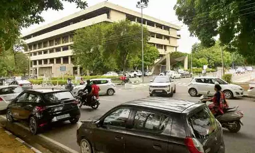 Chandigarh: पीयू ने गर्ल्स हॉस्टल फॉर्म में शर्तों में कटौती की