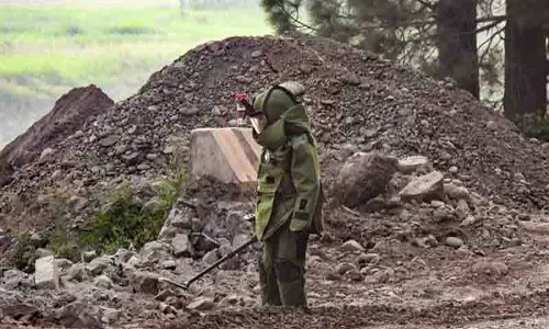 तरनतारन के सरहाली इलाके से IED बरामद तरनतारन के सरहाली इलाके से IED बरामद