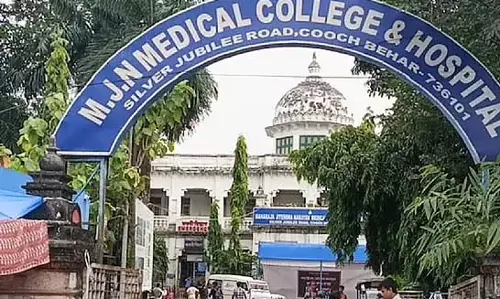 तृणमूल पर दिनहाटा में भाजपा कार्यकर्ताओं के घरों में तोड़फोड़ का आरोप तृणमूल पर दिनहाटा में भाजपा कार्यकर्ताओं के घरों में तोड़फोड़ का आरोप