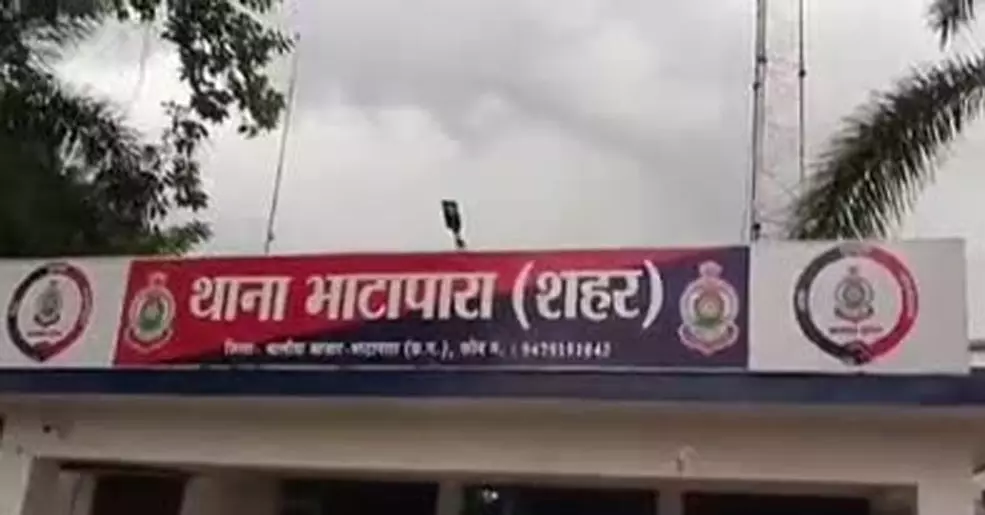 पति के अफेयर की शिकायत थाने में करने वाली महिला की मिली लाश पति के अफेयर की शिकायत थाने में करने वाली महिला की मिली लाश