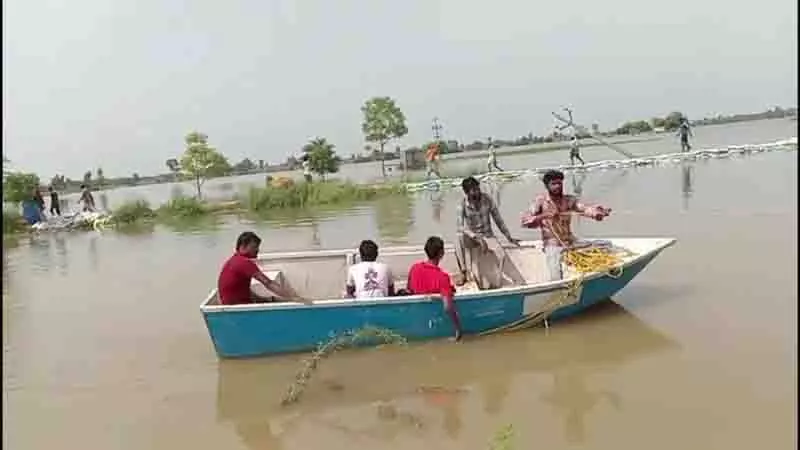 Fazilka में कैसे नालों की खराब देखभाल से हजारों एकड़ ज़मीन जलमग्न हो रही Fazilka में कैसे नालों की खराब देखभाल से हजारों एकड़ ज़मीन जलमग्न हो रही