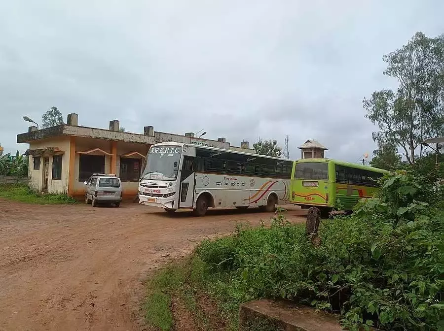 Mundagoda : बस स्टैंड प्रवेश द्वार की मंजूरी Mundagoda : बस स्टैंड प्रवेश द्वार की मंजूरी
