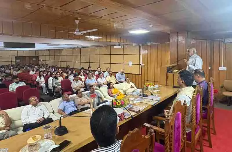 एक दूरदर्शी की विरासत, नौनी विश्वविद्यालय में Dr. Swaminathan को याद किया गया एक दूरदर्शी की विरासत, नौनी विश्वविद्यालय में Dr. Swaminathan को याद किया गया