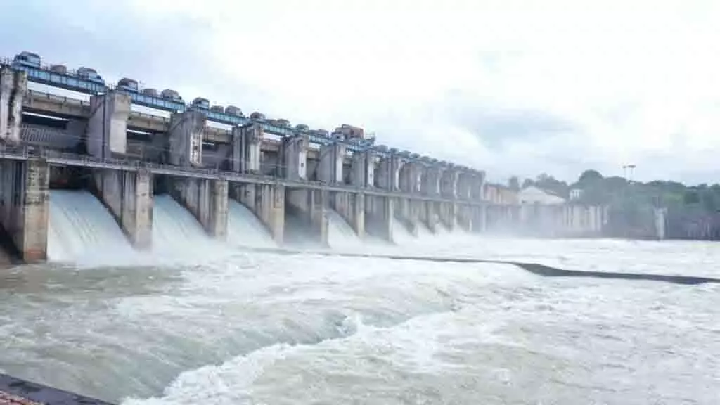 मानसून ब्रेक, धान फसल को बचाने गंगरेल से सिंचाई पानी की मांग मानसून ब्रेक, धान फसल को बचाने गंगरेल से सिंचाई पानी की मांग