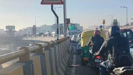 लालबाग पुष्प प्रदर्शनी के दौरान यातायात और पार्किंग पर कड़े प्रतिबंध लालबाग पुष्प प्रदर्शनी के दौरान यातायात और पार्किंग पर कड़े प्रतिबंध