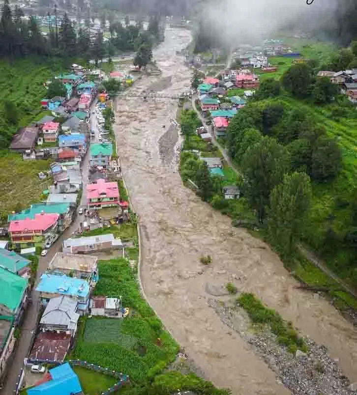 Barot में निर्माण कार्य में तेज़ी से पारिस्थितिक तंत्र में भय पैदा हो रहा Barot में निर्माण कार्य में तेज़ी से पारिस्थितिक तंत्र में भय पैदा हो रहा
