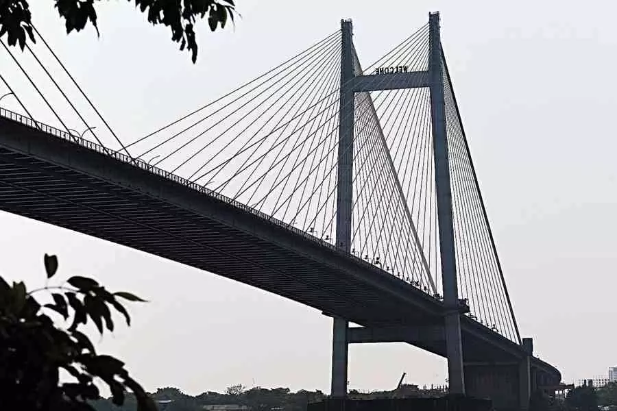 Bengal: कोना एक्सप्रेसवे फ्लाईओवर निर्माण के लिए विद्यासागर सेतु पर ट्रकों की आवाजाही पर रोक Bengal: कोना एक्सप्रेसवे फ्लाईओवर निर्माण के लिए विद्यासागर सेतु पर ट्रकों की आवाजाही पर रोक