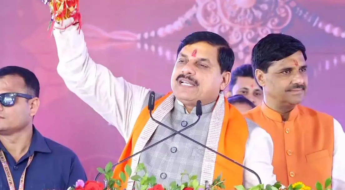 रक्षाबंधन 2025: CM ने आगर-मालवा में दिव्यांगजनों को 52 लाख की ट्राइसाइकिल वितरित कीं रक्षाबंधन 2025: CM ने आगर-मालवा में दिव्यांगजनों को 52 लाख की ट्राइसाइकिल वितरित कीं