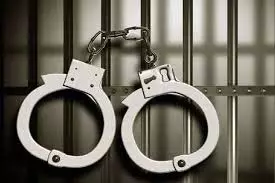 बक्सर में 24 घंटे में 33 गिरफ्तार, पुलिस का विशेष अभियान जारी बक्सर में 24 घंटे में 33 गिरफ्तार, पुलिस का विशेष अभियान जारी