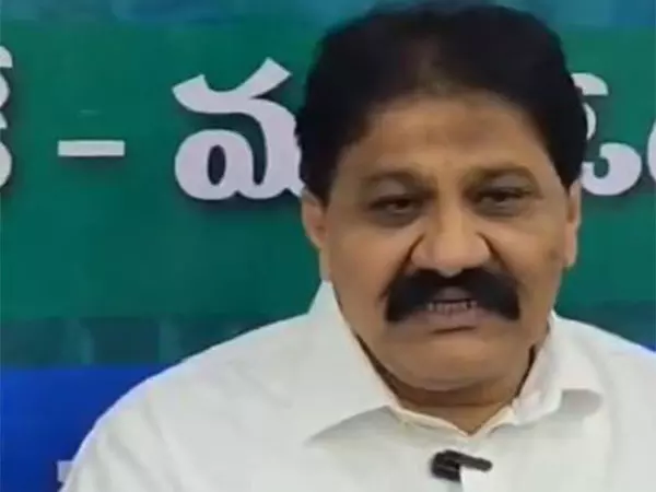 YSRCP का आरोप: टीडीपी सरकार ने पुलिवेंदुला उपचुनाव में सत्ता का दुरुपयोग किया YSRCP का आरोप: टीडीपी सरकार ने पुलिवेंदुला उपचुनाव में सत्ता का दुरुपयोग किया