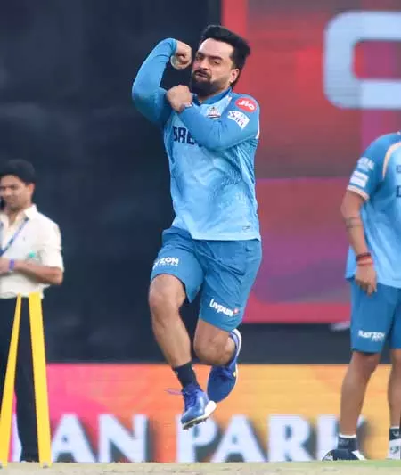 राशिद खान ने स्वीकारा, सर्जरी के बाद क्रिकेट में वापसी के लिए कर बैठे जल्दबाजी राशिद खान ने स्वीकारा, सर्जरी के बाद क्रिकेट में वापसी के लिए कर बैठे जल्दबाजी