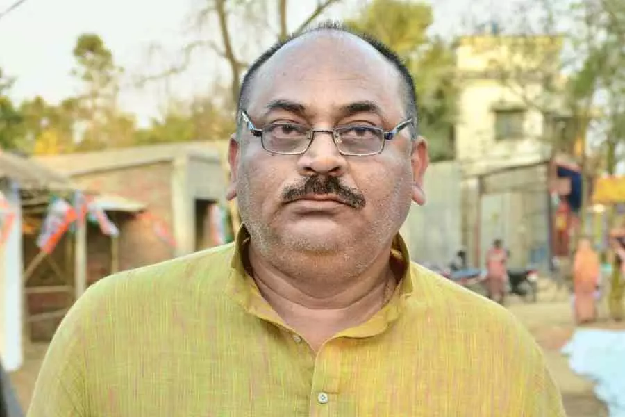 स्कूल भर्ती घोटाले में बंगाल के मंत्री चंद्रनाथ सिन्हा के खिलाफ ED ने आरोपपत्र दाखिल किया स्कूल भर्ती घोटाले में बंगाल के मंत्री चंद्रनाथ सिन्हा के खिलाफ ED ने आरोपपत्र दाखिल किया