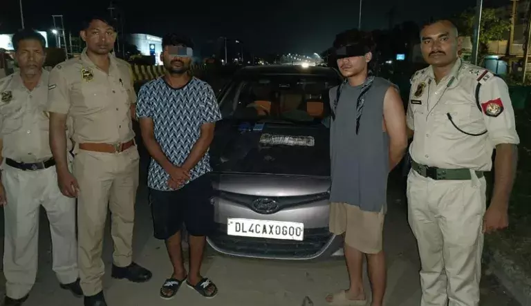 Assam: गुवाहाटी पुलिस ने मणिपुर के दो लोगों को गिरफ्तार किया, नकली मुद्रा जब्त की Assam: गुवाहाटी पुलिस ने मणिपुर के दो लोगों को गिरफ्तार किया, नकली मुद्रा जब्त की