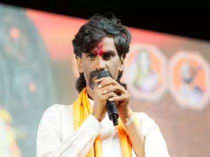 मनोज जारंगे पाटिल ने मराठा-ओबीसी विवाद पैदा करने के सरकार के प्रयास की आलोचना की मनोज जारंगे पाटिल ने मराठा-ओबीसी विवाद पैदा करने के सरकार के प्रयास की आलोचना की