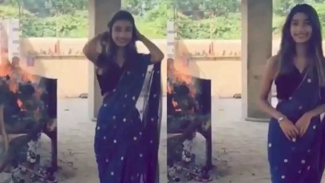 BREAKING: श्मशान घाट में जलती चिता के सामने युवती का डांस, सोशल मीडिया पर मचा बवाल BREAKING: श्मशान घाट में जलती चिता के सामने युवती का डांस, सोशल मीडिया पर मचा बवाल